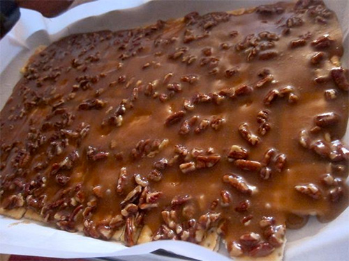 Christmas Cracker Toffee