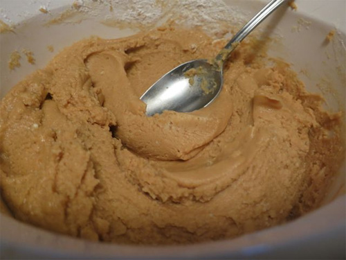 Easy Peanut Butter Fudge, Only 4 Ingredients