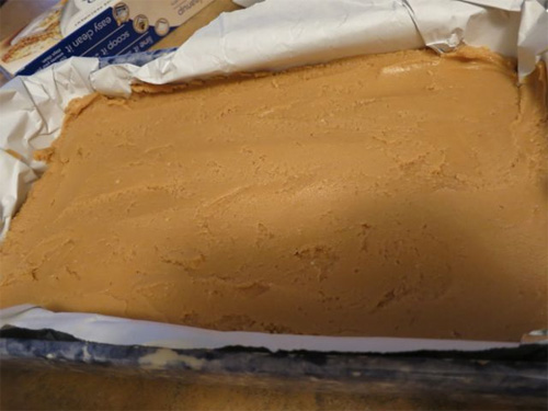 Easy Peanut Butter Fudge, Only 4 Ingredients