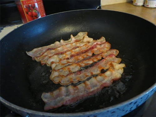 Slow Cooker Baked Beans {a Family recipe}