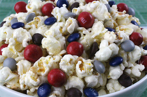 Team Color Snack Ideas for Sunday's Big Game
