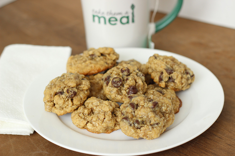 Chewy Oatmeal Chocolate Chip Cookies