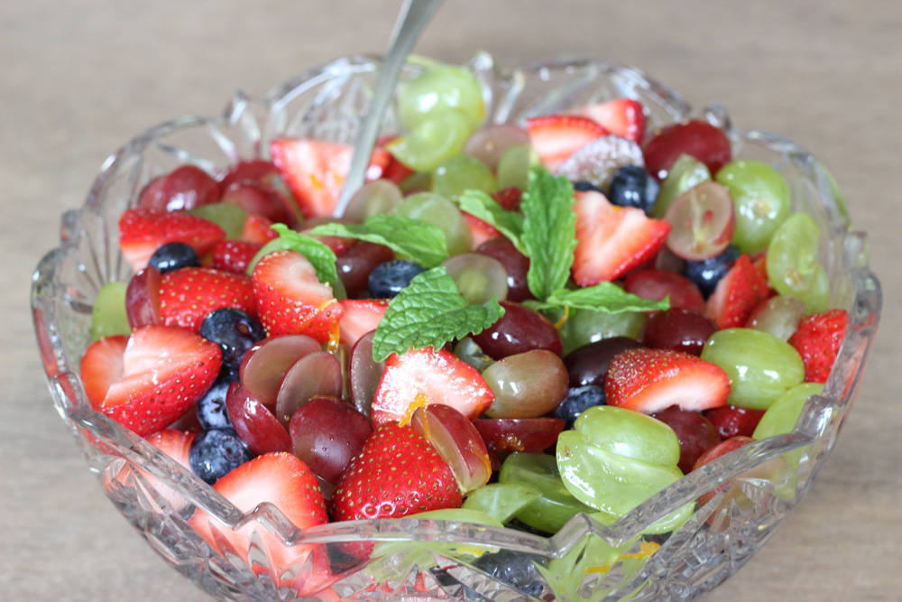 Pretty, Yummy Fruit Salad